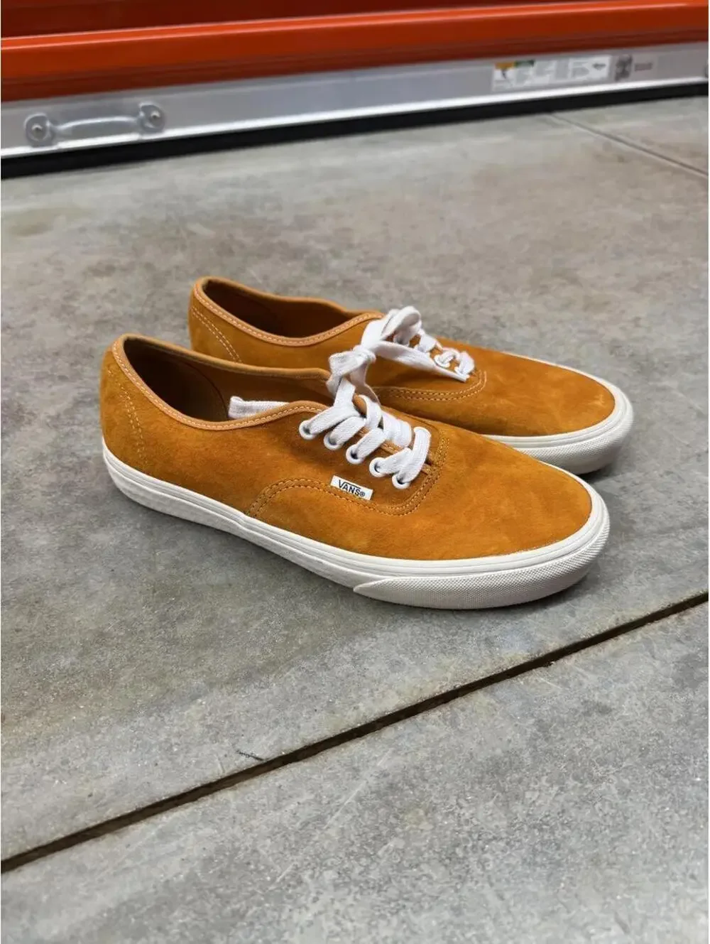 vans authentic desert sun mustard orange skate shoes size 8.5 MENS